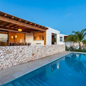 Lxry Villas